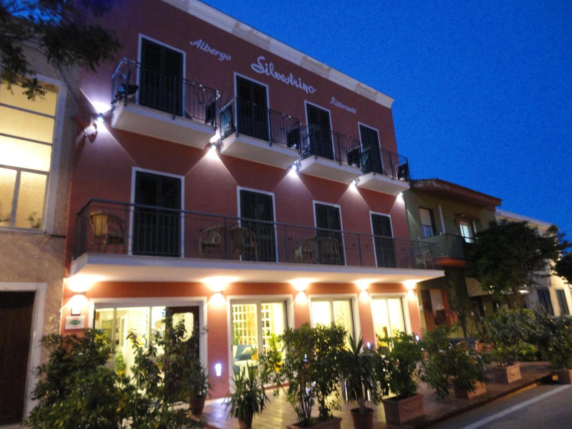 Hotel Silvestrino 3*